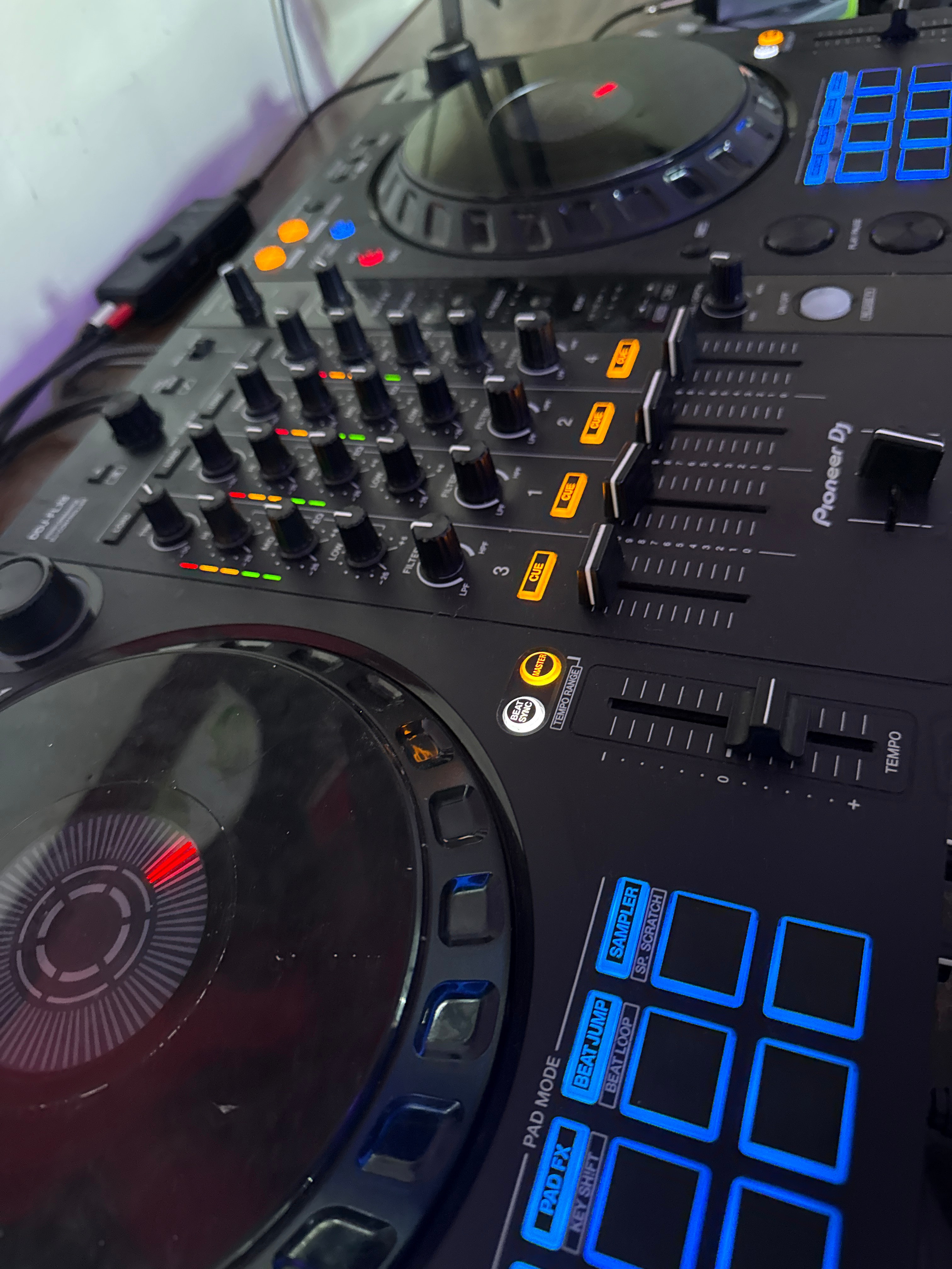 DDJ FLX6 Performance DJ Controller thumbnail 3