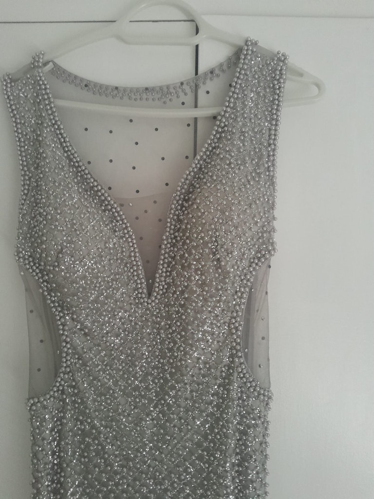 Prom dress photo 3