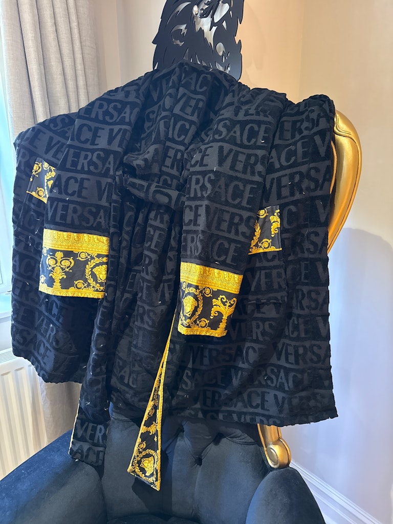 Versace robe photo 3