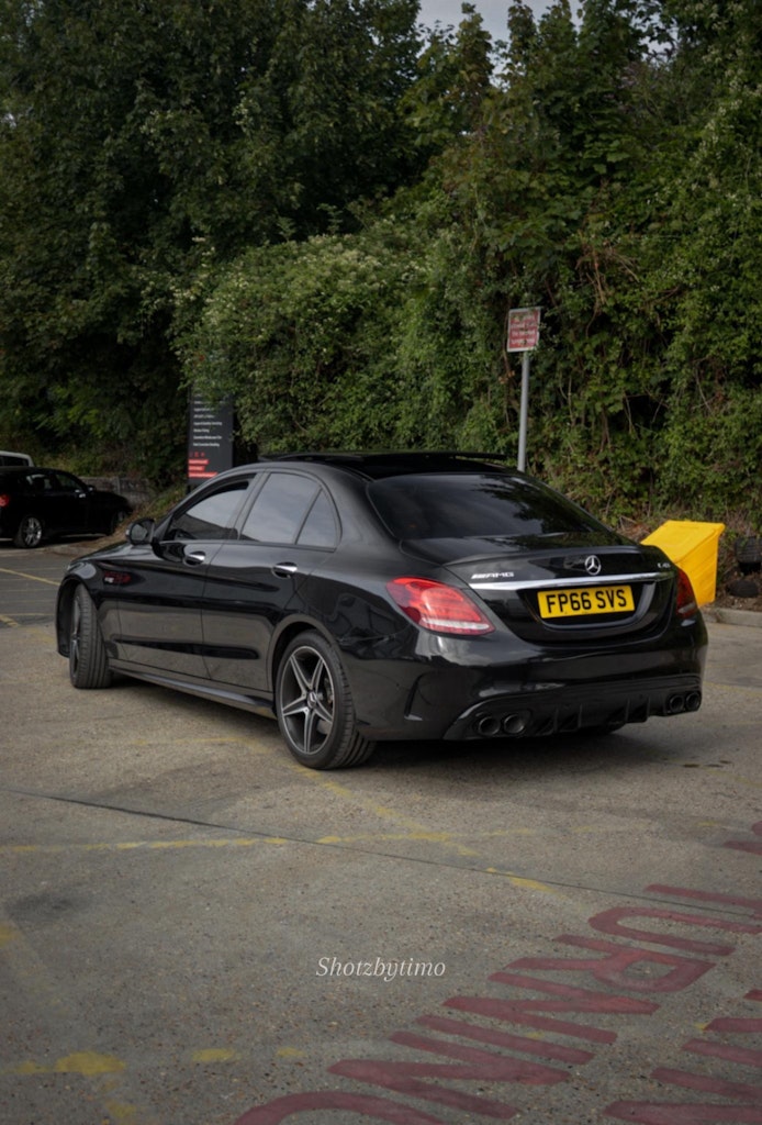 Private hire driver photo 2