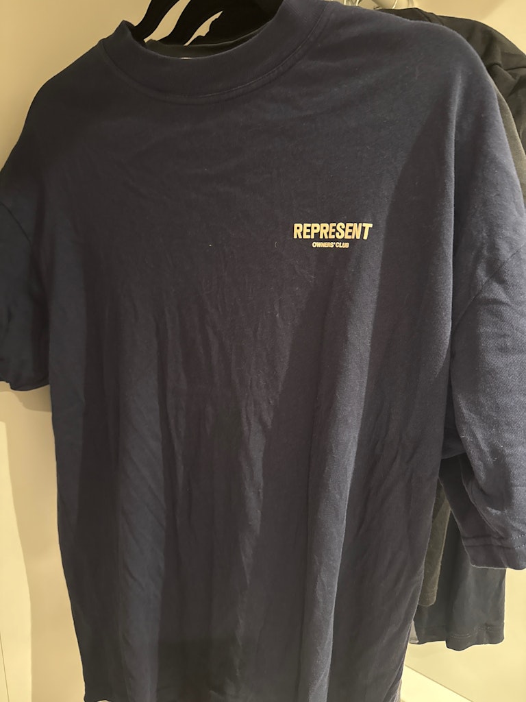 Represent t shirt